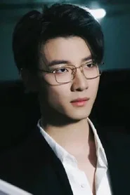 Photo of Zhang Yi Xuan as Chen Xuan