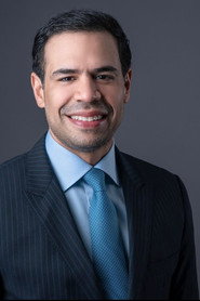 Photo of Roberto Angel Salcedo as Juan Antonio