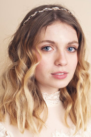Photo of Ryeleigh Eliza as Avery