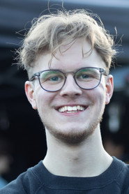 Photo of Liam Carr as Dr Oberdigen