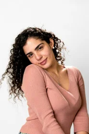 Photo of Isairis Rodríguez as María del Carmen Vélez