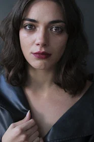 Photo of Iris Berthoud as Annalicia