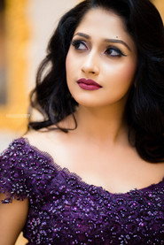 Photo of Nayanathara Wickramarachchi as Parami
