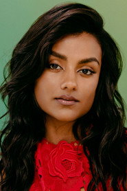 Photo of Simone Ashley as Amari