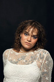 Photo of Efe Elo as Punk woman/Skeleton