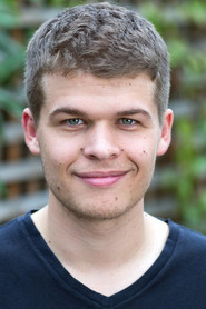 Photo of Mik Byskov as Simon