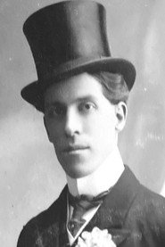 Photo of Juan de Homs as Higinio Granda