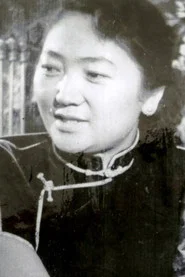 Photo of Ts. Togtoh as Samdan's wife Dolgor