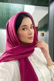 Photo of La Rheina Isabelle Bishop as Andini