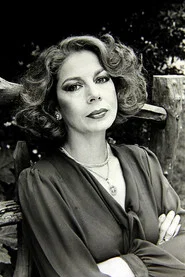 Photo of María Eugenia Dávila as Margarita Segrera "La Maga"
