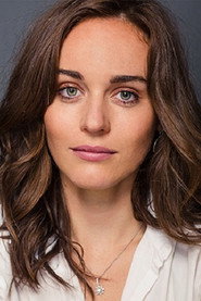 Photo of Emma Annand as Amy Parks