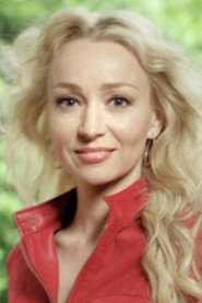 Photo of Esther Way as Yvonne Varekamp