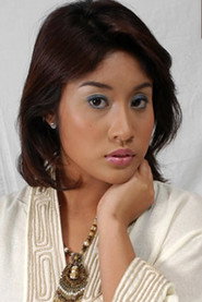 Photo of Hetty Sarlene as Vee