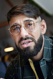 Photo of Ali Sivandi as Tariq