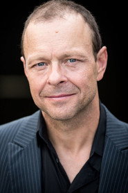 Photo of Hanns Jörg Krumpholz as Howard Mercer