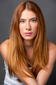 Photo of Alana Ferri as Bia