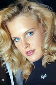 Photo of Laura Biggs