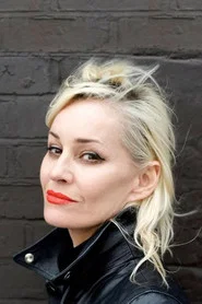 Photo of Siobhan Fahey as Pandora