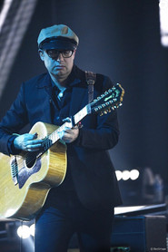 Photo of Philippe Almosnino as Self - Guitare