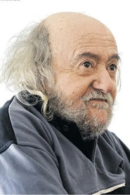 Photo of Enrique Symns as Enrique Symns