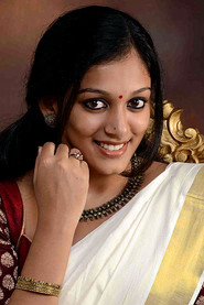 Photo of Sandra Simon as Taara