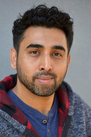 Photo of Qamar Khokhar as Trader 1