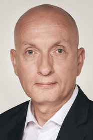Photo of Ask Rostrup as Nyhedsoplæser (voice)