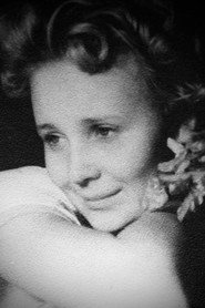 Photo of Natalia Sadovskaya as student of Varvara Vasilievna (uncredited)