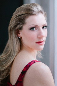 Photo of Jennifer Holloway as La baronessa Aspasia
