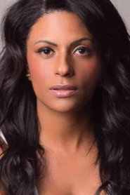 Photo of Luciana Mombrini as Secretária Concessionária