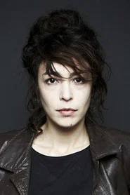 Photo of Adrienne Pauly as Mathilde