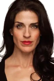 Photo of Rachel de la Torre as Cordelia