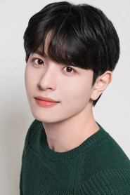 Photo of Lee Min-uk as Sang Mok