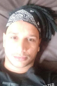 Photo of Daniel Oliveira as Inspetor dos Santos
