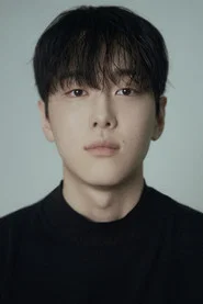 Photo of Baek Seung-woo as Q