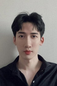 Photo of Phiravich Chotsatirasakul as Peach