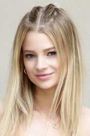 Photo of Elle Haymond as Sadie