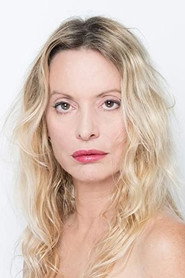 Photo of Avital Dicker as Maya Abramson