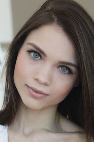 Photo of Adriana Fawn as Elizabeth Amor