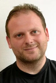 Photo of Thomas Pill as Thomas (Tom) Weber
