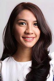 Photo of Acha Sinaga as Fatiya