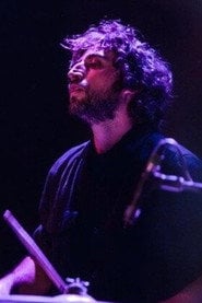 Photo of Alfredo Núñez as Batería y percusión (self)
