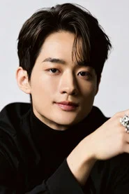 Photo of YONGSEUNG as Kim Seon-woo