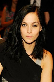Photo of Leigh Lezark as Young Woman