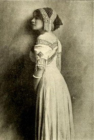 Photo of Lurline Lyons as Señora Moreno / Señorita Hermosa Gonzaga
