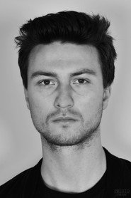 Photo of Samuel Borowiak as Liam Bradshaw