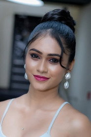 Photo of Shenuki Dishalya as Emilia