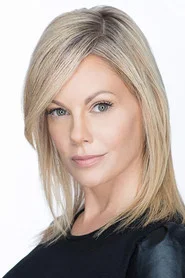 Photo of Lisa Varga as Patricia Thomas