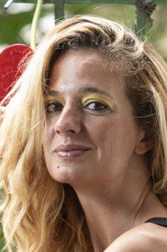 Photo of Letícia Novaes as Paula
