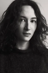 Photo of Laure Valentinelli as Sarah (uncredited)